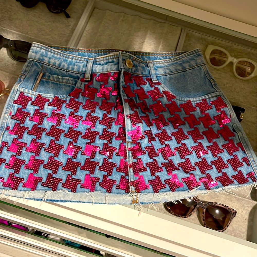 Skirt lança perfume